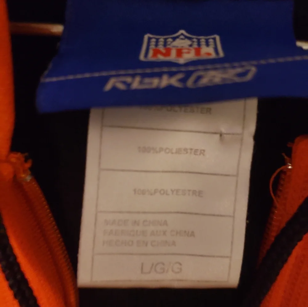 Men Chicago Bears Reebok Track Jacket - Picture 6 of 8